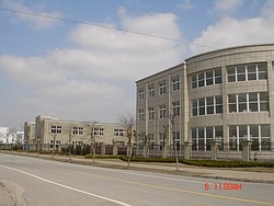 金山区金山卫镇金山大道百夏盛路口12252平方米厂房出租