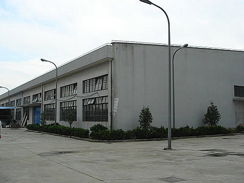 闵行区梅陇镇澄建路1500/2600/3100平方米单层厂房出租