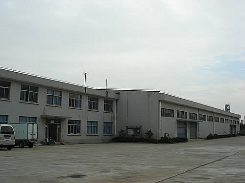 闵行区梅陇镇澄建路1500/2600/3100平方米单层厂房出租