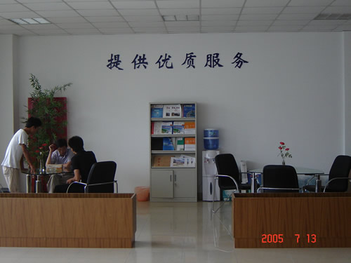 南汇工业区8000平米花园式全装修单层厂房出租/可分割/另有场地出租  
