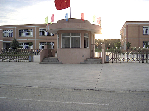 南汇惠南镇工业园区10500平米新建厂房整体出售或股权转让