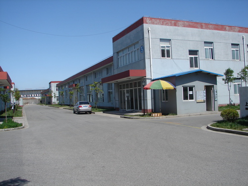 浦东沪南公路边下沙工业园区32000平米单层多层厂房、别墅型办公楼出售