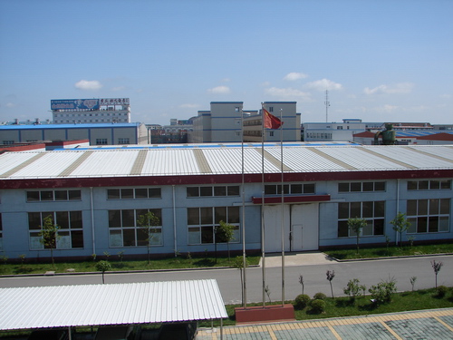 浦东沪南公路边下沙工业园区32000平米单层多层厂房、别墅型办公楼出售