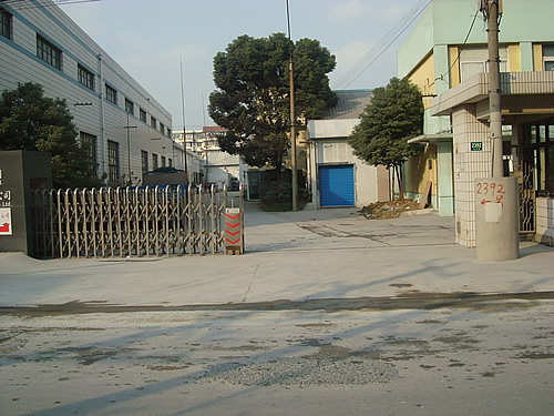 徐汇龙吴路640平方临时单层小厂房出租
