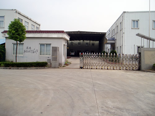 松江区塔汇镇闵塔路两幢共7600平米标准厂房出租出售