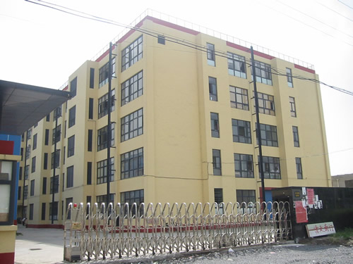 松江九亭久富工业区龙高路200平米全新装潢标准厂房与办公楼出租