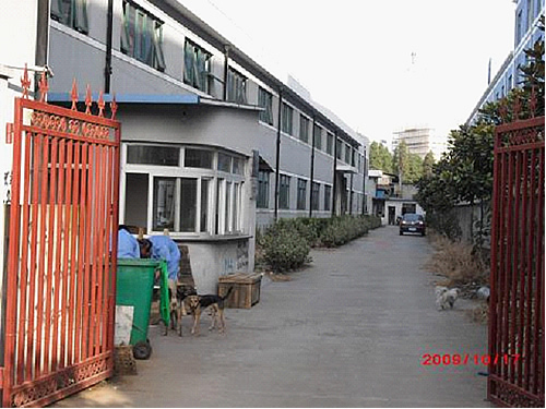 松江东部出口加工区车墩镇李高路2066平方米单层带5吨行车厂房出租